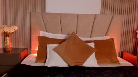 VIC online show from 11/07/25, 12:05