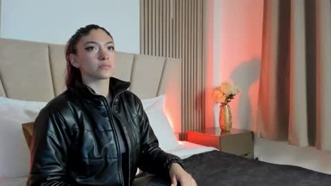 VIC online show from 11/11/25, 11:43