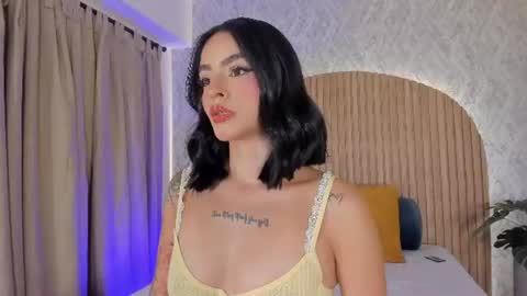 Snapshot of victoria_blakee chatting on 07/22/26, 02:25 Victoria online show from 07/22/26, 02:25
