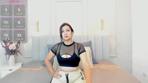 victoria  online show from 12/21/25, 12:12