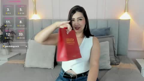 Snapshot of victoria_bourne chatting on 04/23/26, 07:16 victoria online show from 04/23/26, 07:16