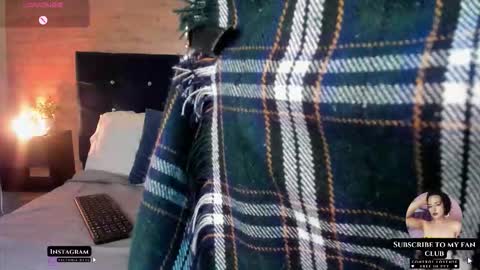 Snapshot of victoria_byte chatting on 10/22/25, 10:20 Victoria online show from 10/22/25, 10:20