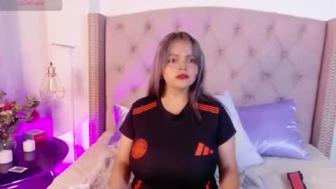 victoria_cherry_ online show from 06/23/26, 10:35