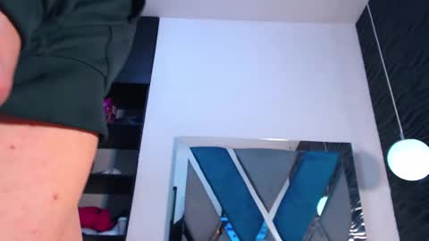 Victoria online show from 09/10/25, 11:54