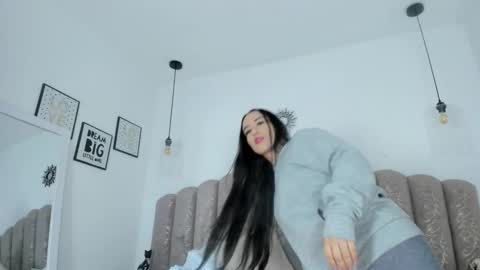 valentina online show from 09/14/25, 11:31