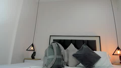 valentina online show from 11/01/25, 11:34