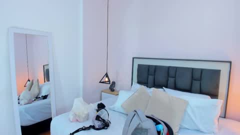 valentina online show from 11/15/25, 09:28