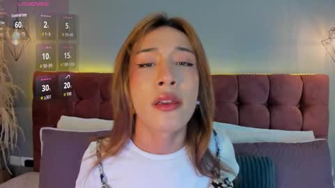 Snapshot of victoria_decapri chatting on 10/13/25, 07:47 victoria online show from 10/13/25, 07:47