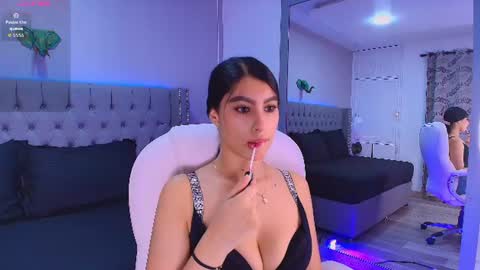   online show from 06/10/26, 11:42