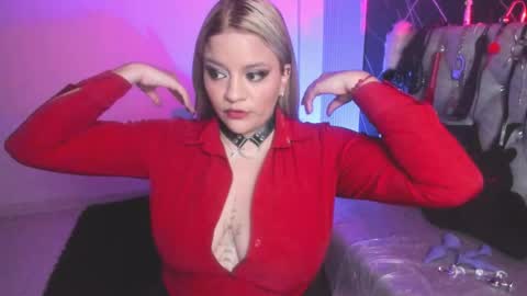 victoria_floyd1 online show from 10/23/25, 08:51