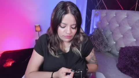 victoria_floyd1 online show from 05/01/26, 09:30