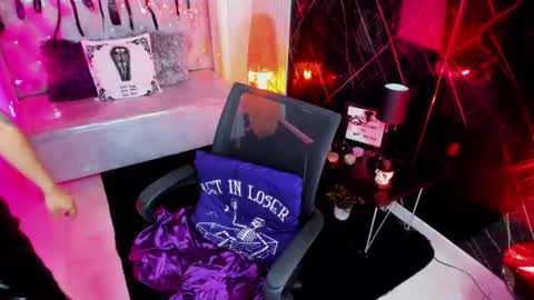 Snapshot of victoria_floyd1 chatting on 07/01/26, 11:37 victoria_floyd1 online show from 07/01/26, 11:37