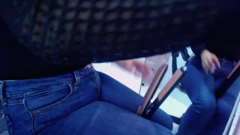 Victoria online show from 10/22/25, 01:00