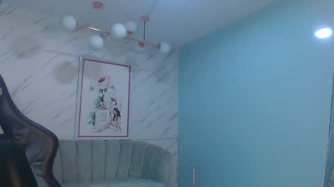 Snapshot of victoria_hernandez_t chatting on 05/13/26, 01:30 Victoria online show from 05/13/26, 01:30