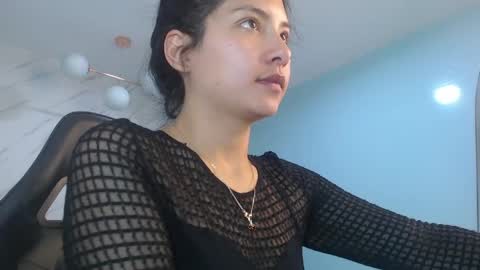 Snapshot of victoria_hernandez_t chatting on 06/01/26, 01:02 Victoria online show from 06/01/26, 01:02
