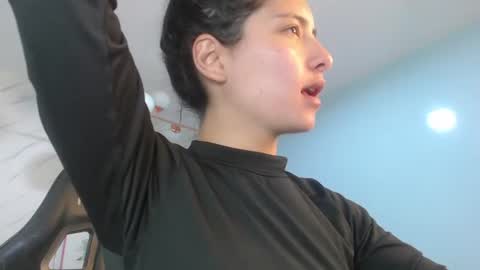 Snapshot of victoria_hernandez_t chatting on 06/18/26, 01:15 Victoria online show from 06/18/26, 01:15