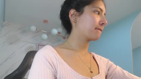 Snapshot of victoria_hernandez_t chatting on 06/22/26, 01:08 Victoria online show from 06/22/26, 01:08