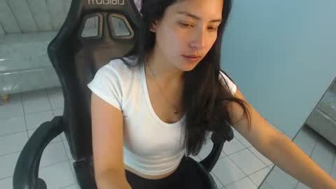 Snapshot of victoria_hernandez_t chatting on 07/09/26, 01:59 Victoria online show from 07/09/26, 01:59