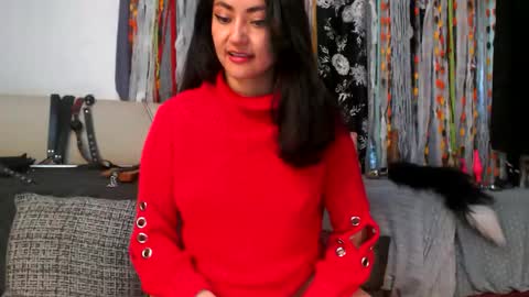 Snapshot of victoria_hh chatting on 12/16/24, 03:11 Victoria online show from 12/16/24, 03:11