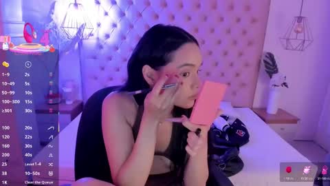 Snapshot of victoria_kitt chatting on 10/09/25, 07:45 victoria_kitt online show from 10/09/25, 07:45