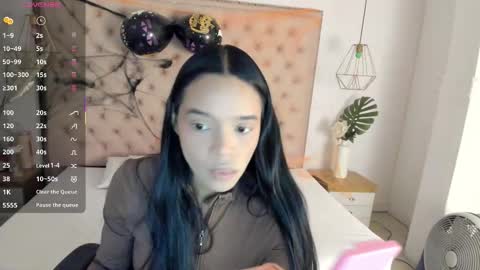 Snapshot of victoria_kitt chatting on 10/20/25, 02:50 victoria_kitt online show from 10/20/25, 02:50