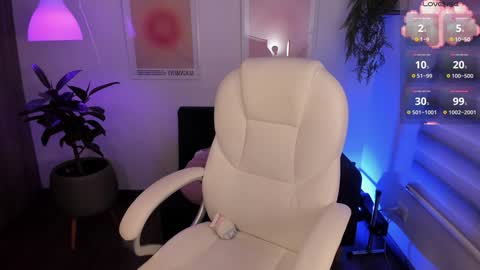 Victoria  online show from 01/07/25, 08:03