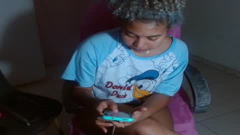 VICKY online show from 12/22/24, 05:21