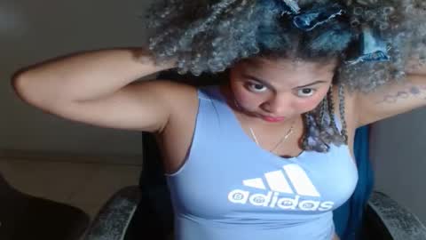 VICKY online show from 02/13/25, 09:49