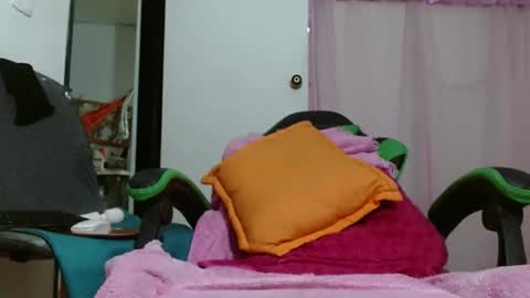 VICKY online show from 09/20/25, 10:55