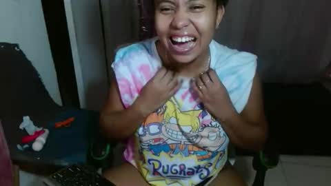 Snapshot of victoria_miler chatting on 11/25/25, 09:26 VICKY online show from 11/25/25, 09:26