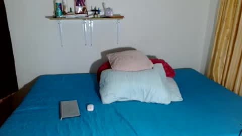 Snapshot of victoria_miler chatting on 07/13/26, 11:51 VICKY online show from 07/13/26, 11:51