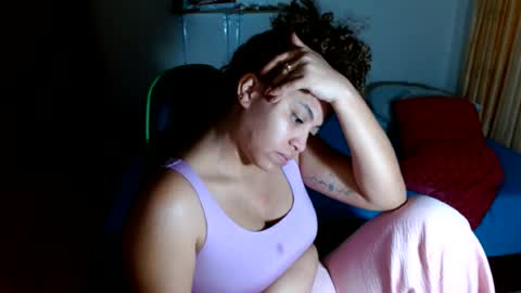 Snapshot of victoria_miler chatting on 07/18/26, 03:38 VICKY online show from 07/18/26, 03:38