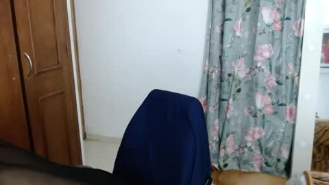 Snapshot of victoria_milf06 chatting on 09/27/25, 03:00 victoria online show from 09/27/25, 03:00