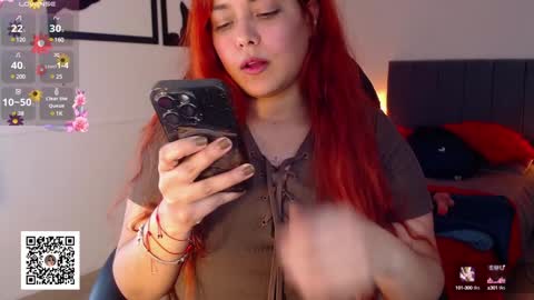 Snapshot of victoria_monteroo chatting on 01/11/25, 03:02 Call me Vic online show from 01/11/25, 03:02