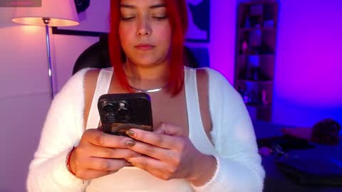 Snapshot of victoria_monteroo chatting on 01/26/25, 08:13 Call me Vic online show from 01/26/25, 08:13