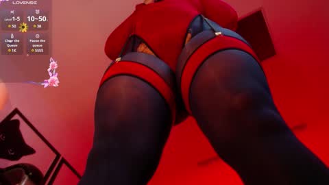 Snapshot of victoria_monteroo chatting on 02/05/25, 10:55 Call me Vic online show from 02/05/25, 10:55