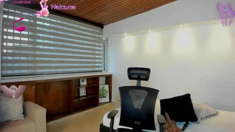 Victoria   Everyday From 1400 to 2130 Col Time online show from 04/12/26, 11:04