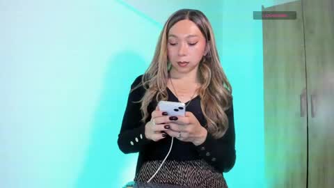 Snapshot of victoria_qq chatting on 06/06/26, 09:08 D A N I online show from 06/06/26, 09:08