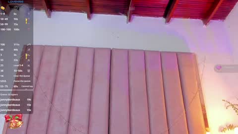 Snapshot of victoria_rash chatting on 12/31/24, 10:12 VICTORIA online show from 12/31/24, 10:12