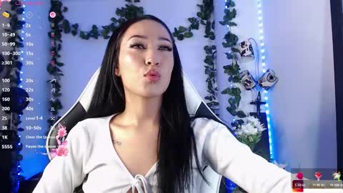 Victoria  online show from 11/05/25, 02:11