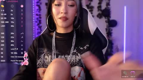 Snapshot of victoria_ricci_a chatting on 03/27/26, 01:44 Victoria online show from 03/27/26, 01:44