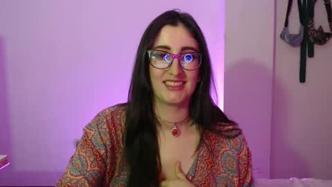 Victoria online show from 09/15/25, 08:42