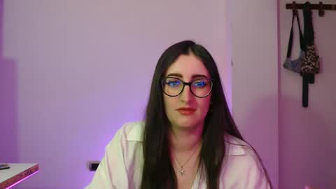 Victoria online show from 10/29/25, 09:05