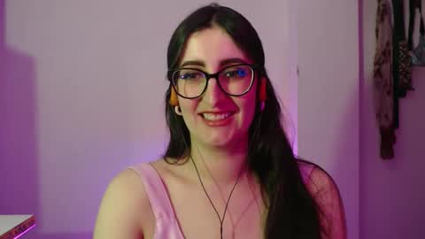 Victoria online show from 12/02/25, 09:43