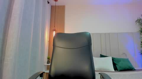 Snapshot of victoria_rossee chatting on 06/27/26, 01:39 VICTORIA online show from 06/27/26, 01:39