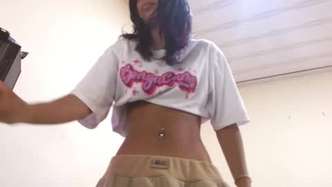 victoria online show from 03/12/25, 02:23