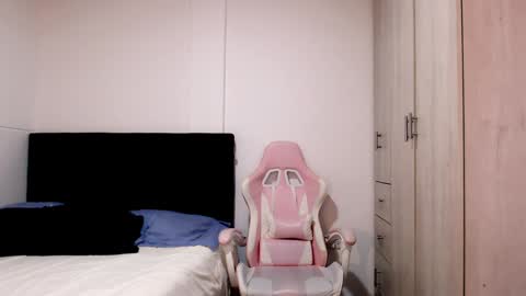 Victoria online show from 01/27/25, 03:18