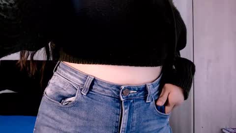 Victoria online show from 02/17/25, 08:15