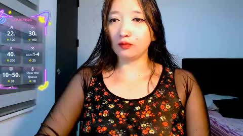 Victoria online show from 09/17/25, 10:17