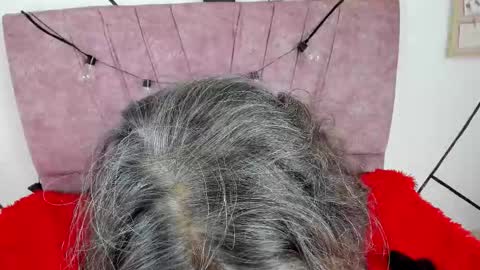 victoriaa_anderson_ online show from 02/18/26, 02:35